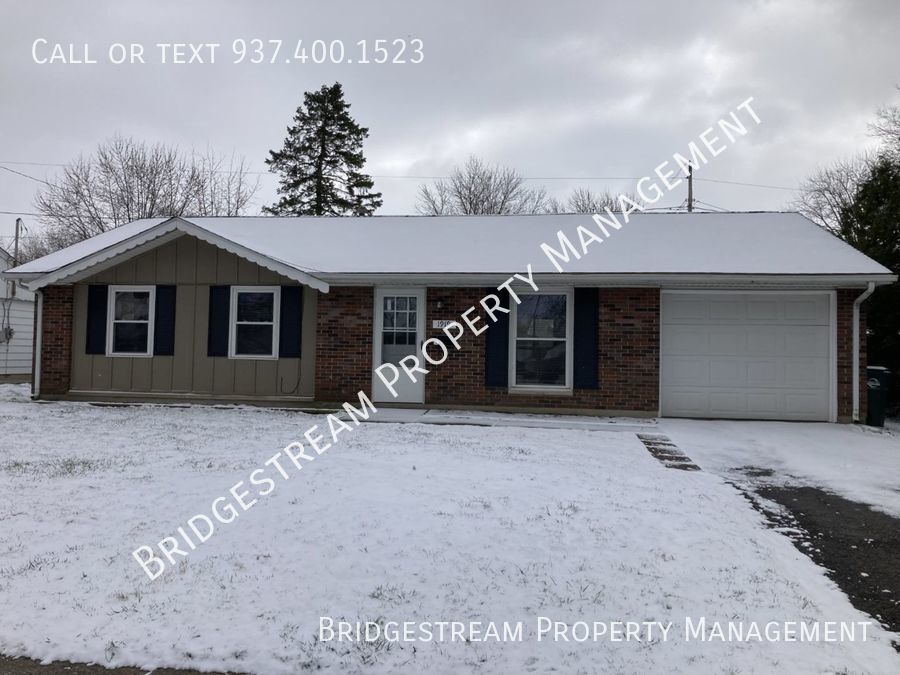 Updated 3 bedroom, 1 bath home with 1 car House Rental in Xenia