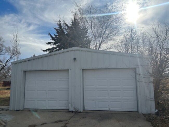 Building Photo - 575 Jefferson St