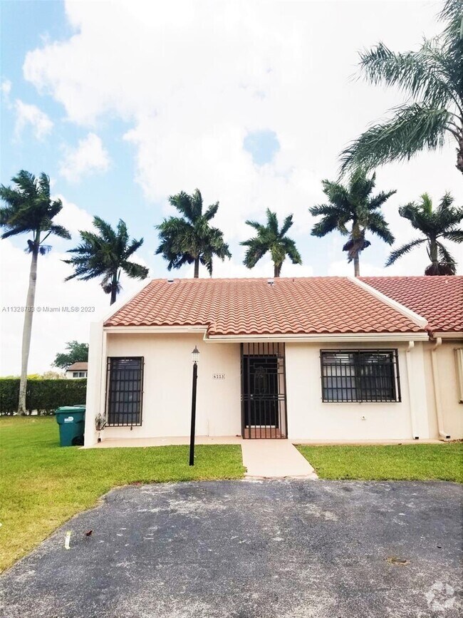 Somerset Villas Apartments under 1,500 Miami, FL 4 Rentals