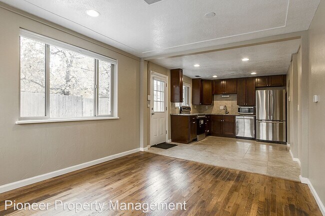 Foto del edificio - 3 br, 1 bath House - 3925 Pecos St