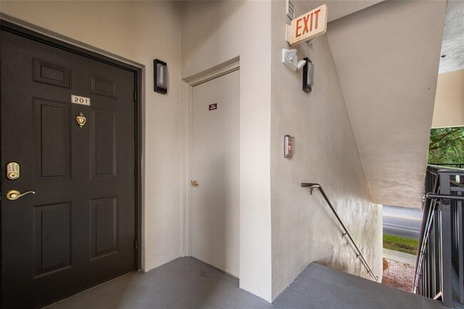 Building Photo - 1007 Celebration Ave