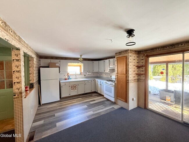 Foto del edificio - 304 S Main St