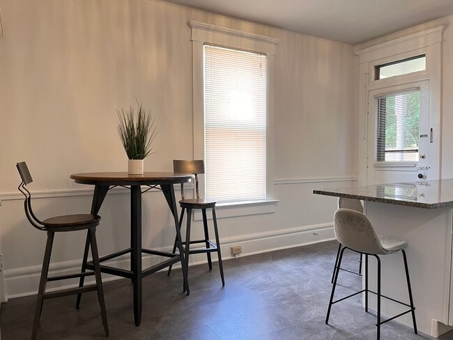 Foto del edificio - 728 Kerr St