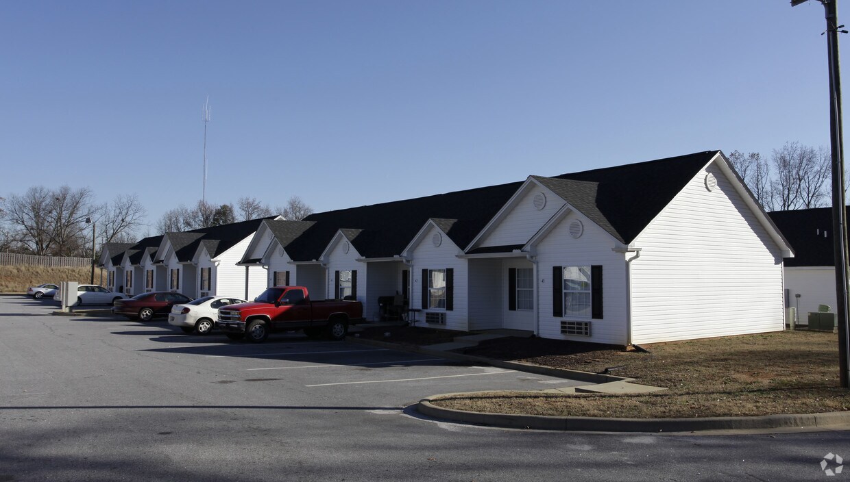 Foto del edificio - The Cottages at Staunton Bridge