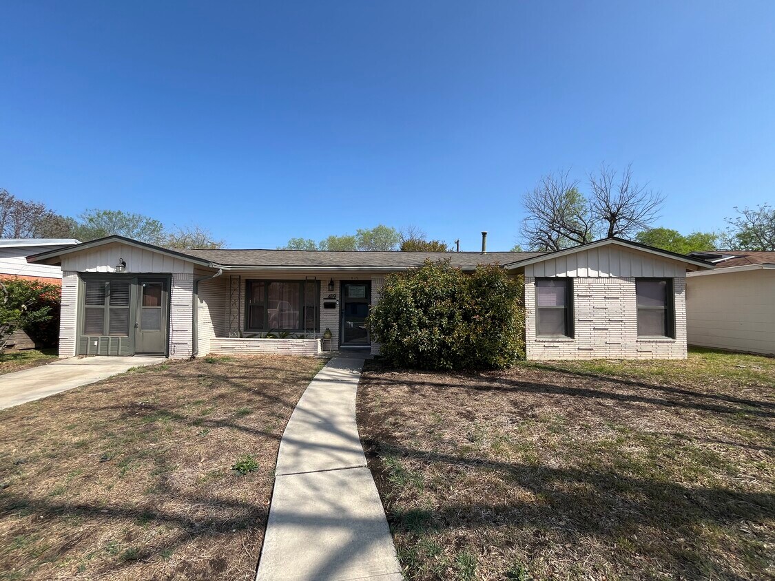 Foto principal - 419 Shannon Lee St
