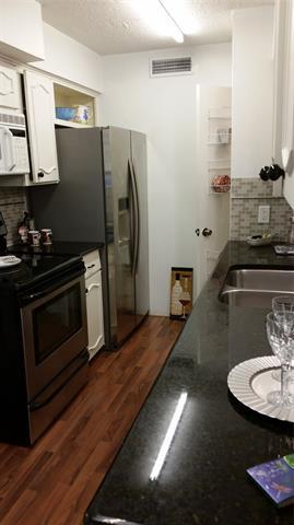 Foto del edificio - 7812 Royal Ln
