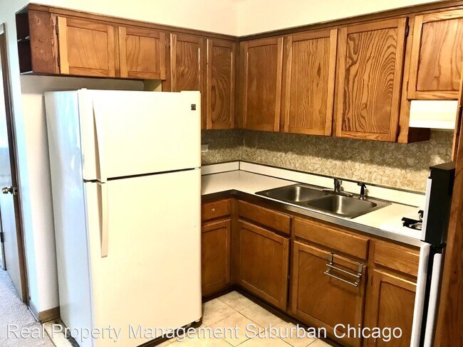 Foto del edificio - 1 br, 1 bath House - 40 King Arthur Ct #16