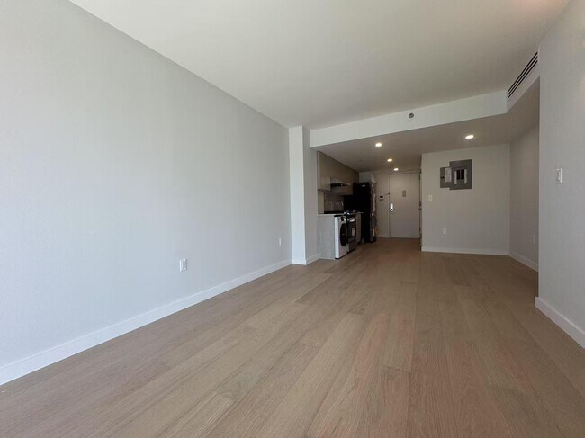 Foto del edificio - 13680-136-41 41st Ave