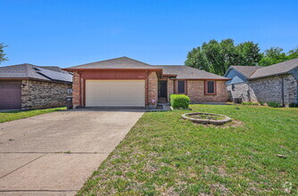 Building Photo - 3817 Ashley Ln