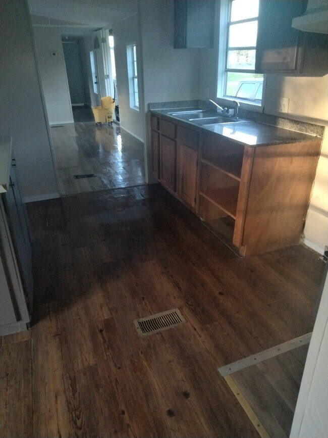 Foto del edificio - 104 Forest Creek Ln