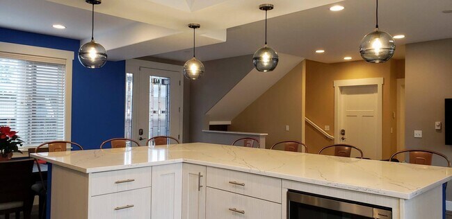 Foto del edificio - 2412 194th Plz SW