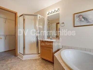Foto del edificio - 1140 Golden Pheasant Dr