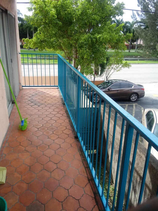 Primary Photo - 2775 W 52nd St