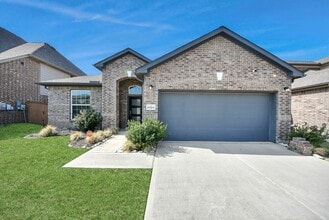 Building Photo - 15307 Davan Springs Dr