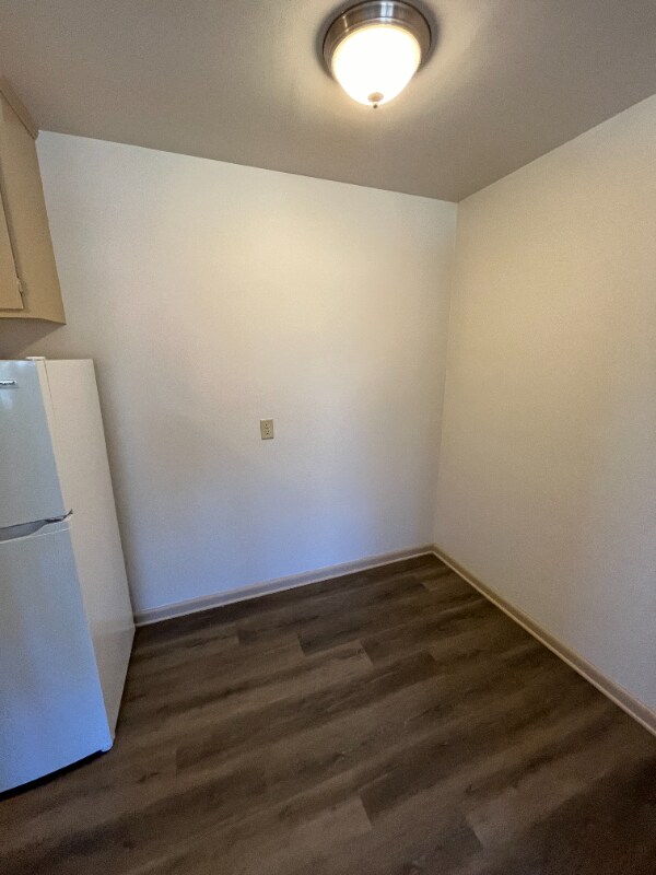 Building Photo - 3157 S 47th St