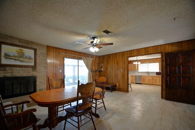 Building Photo - 111 Arizona Ash Dr