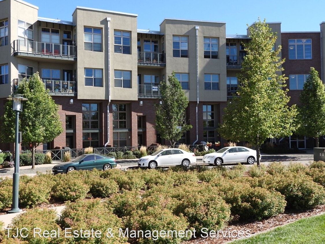 Primary Photo - 7700 E 29th Ave