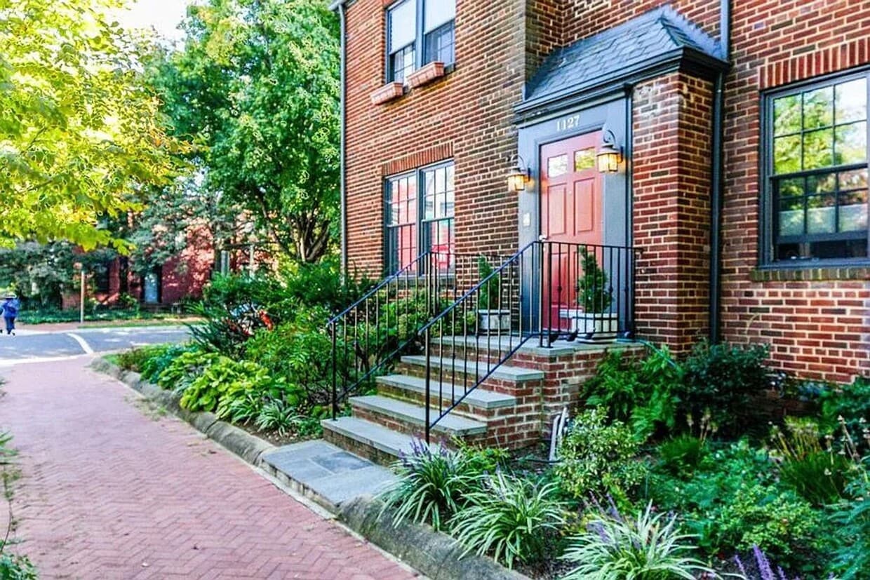 Photo - 1127 C Street SE, Unit 3