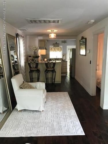 Foto del edificio - 114 Elizabeth Ave