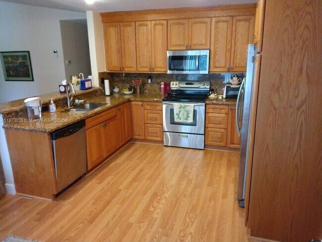 Foto del edificio - 10789 NW 9th Ct
