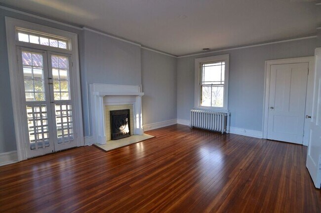 Building Photo - 1609 Rivermont Ave