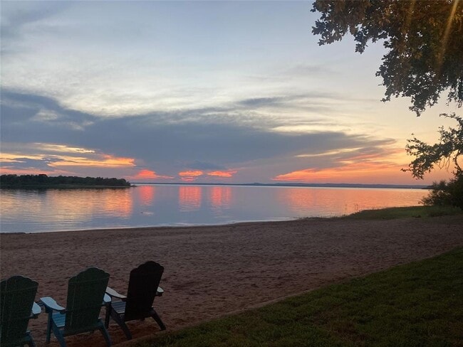 Building Photo - 5100 FM 690