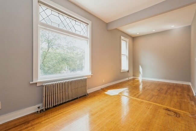 Foto del edificio - 1633 Oak Ave