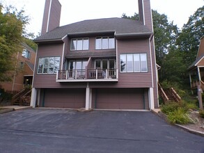 Building Photo - 13 Ivy Glen Ln
