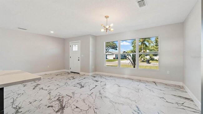 Foto del edificio - 2318 39th Ave N