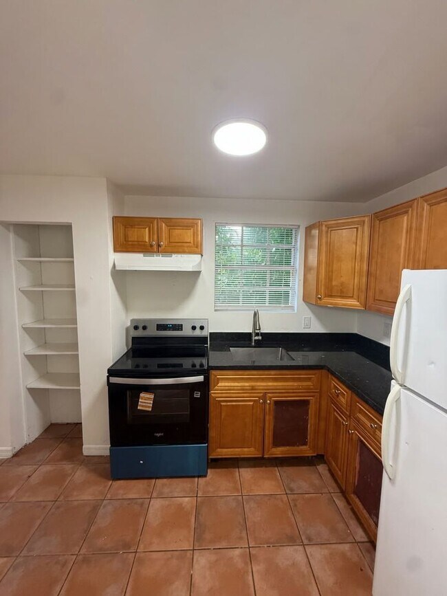 Foto del edificio - 715 NW 116th Terrace