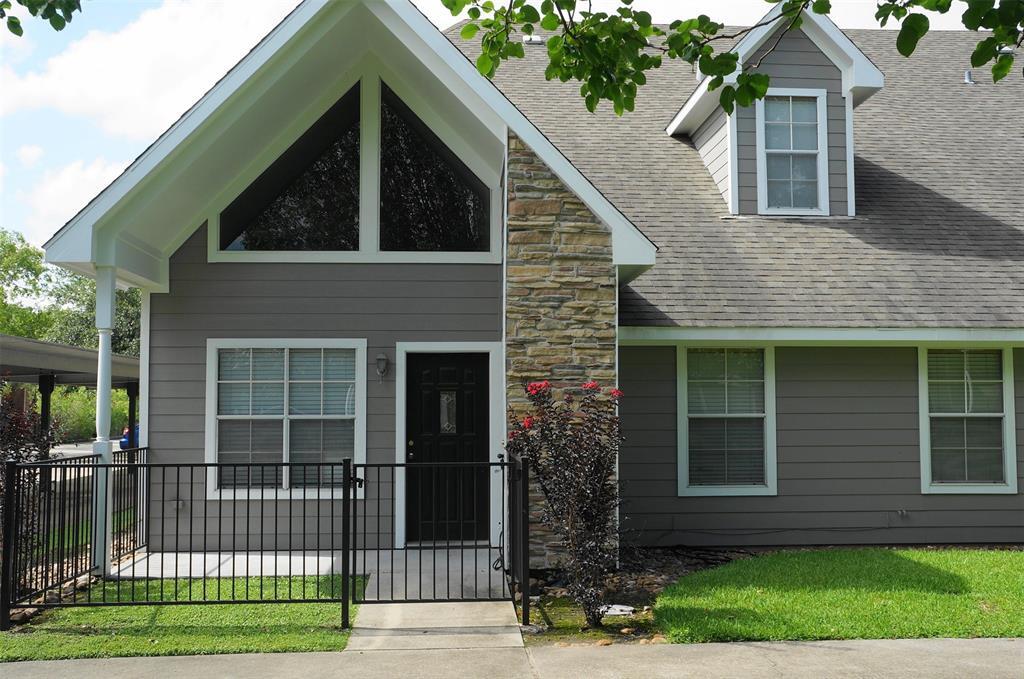 Primary Photo - 211 Hunt Rd