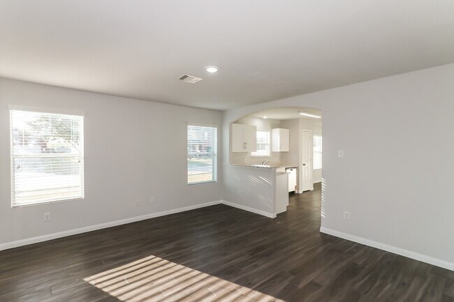 Building Photo - 2607 Camarilla Ln