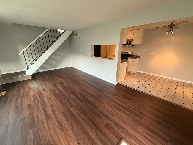 Building Photo - 362 Farmington Ln