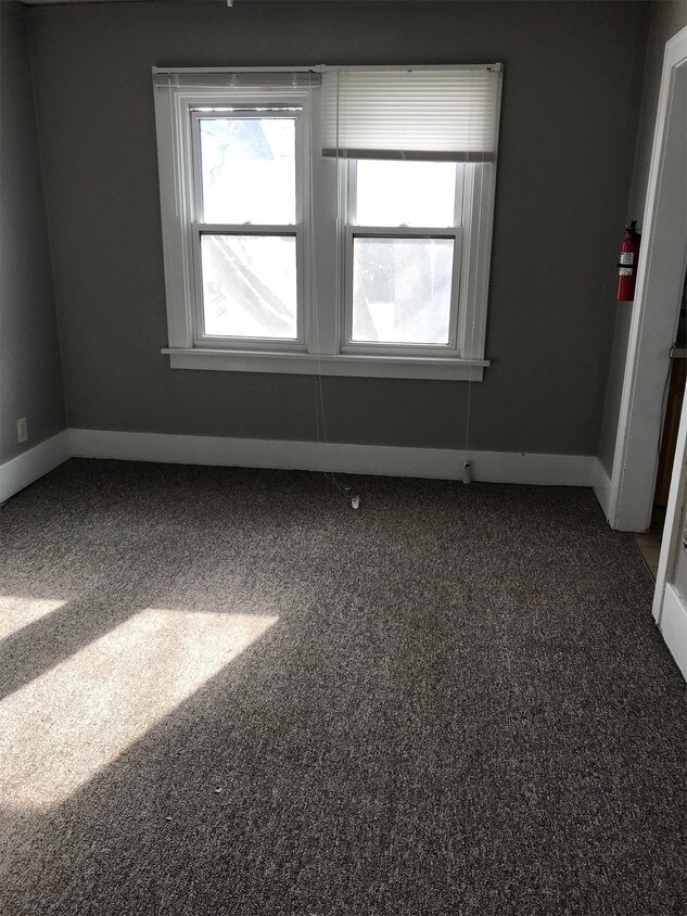 801 N Cleveland Ave Unit 2, Fergus Falls, MN 56537 Condo for Rent in