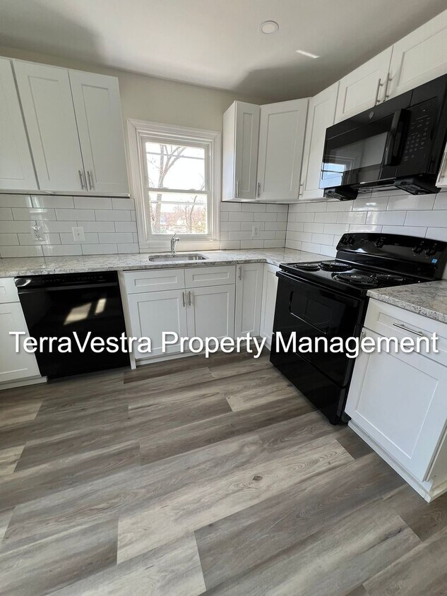 Foto principal - 148 S 2nd St