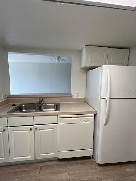 Foto del edificio - 711 Caribbean Dr