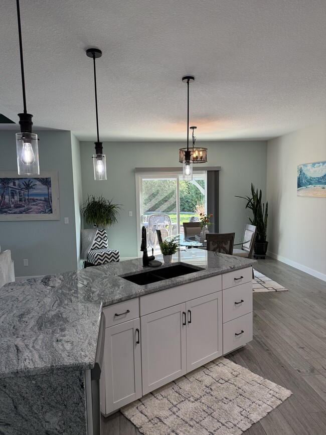 Foto del edificio - 6808 Verandah Ln