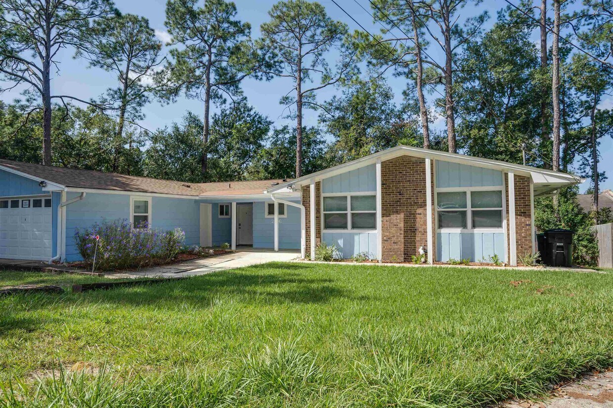Primary Photo - 266 S Villas Ct