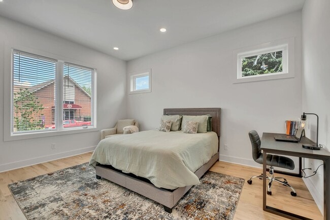 Foto del edificio - 1Br/ 1Ba Semi-Furnished Near Downtown & Me...