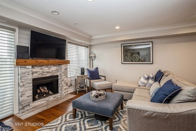 Building Photo - 546 E Windgate Ct