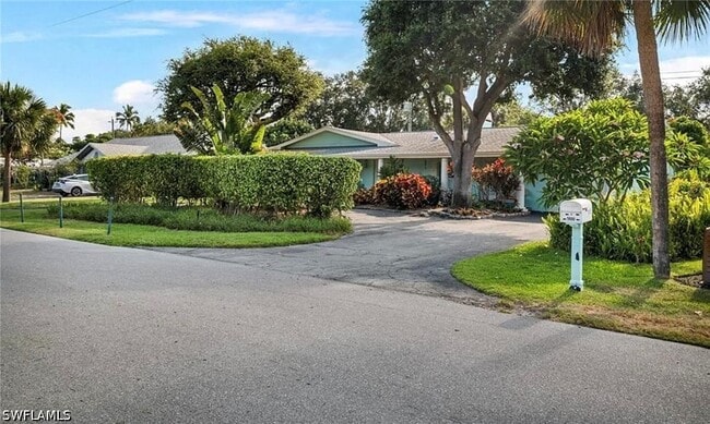 Foto del edificio - 1600 Mandarin Rd