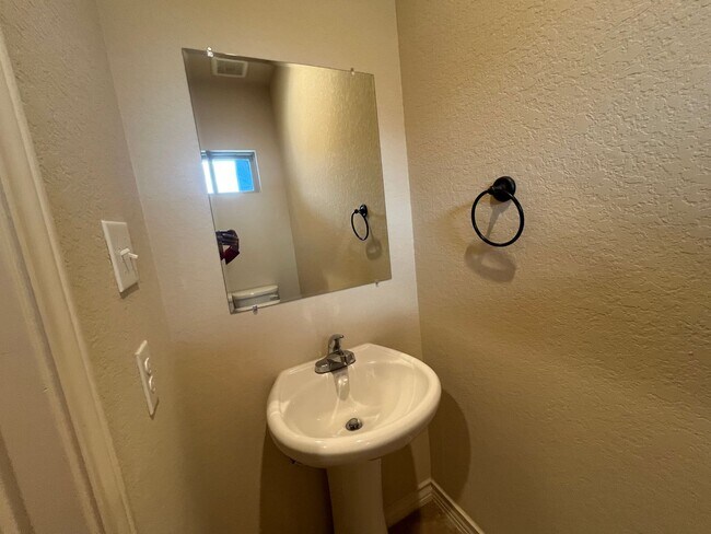 Foto del edificio - 13907 Annas Way #102, San Antonio, TX. 78233