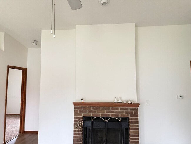 Foto del edificio - Recently refurbished 3 BR home in Normal