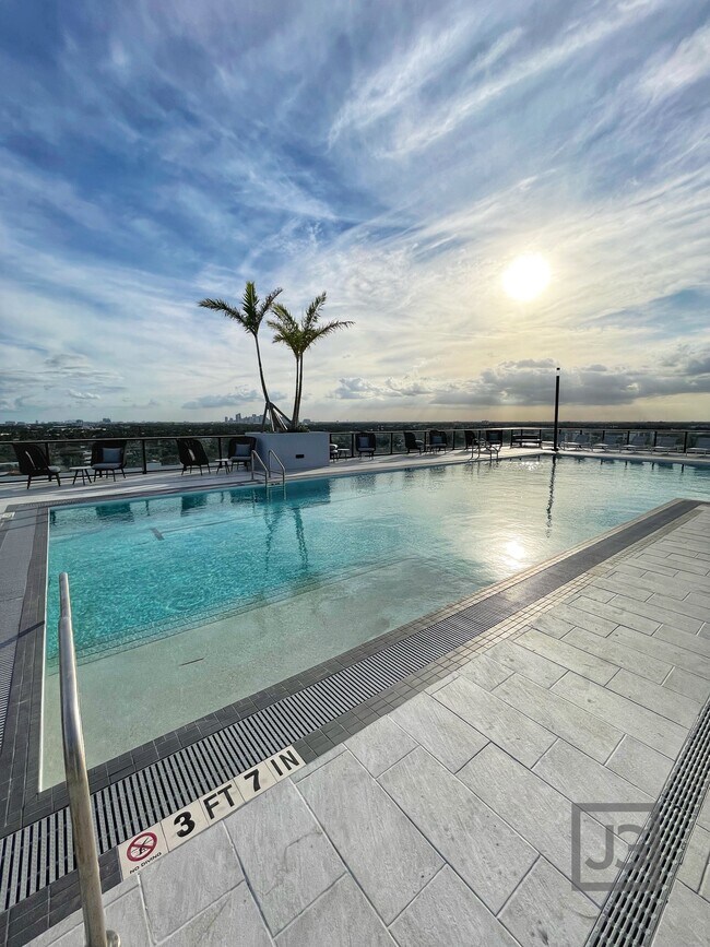 Pool - 1851 NE 32nd St