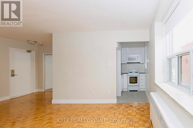 Photo du bâtiment - 603-1291 BAYVIEW Ave