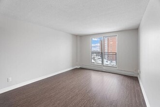 Interior Photo - Avalon Park