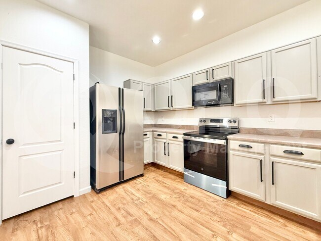 Foto del edificio - 17217 N 184th Ln