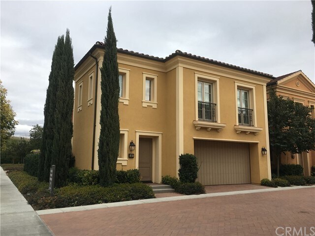 Building Photo - 102 Bianco