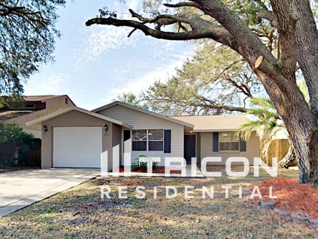 Building Photo - 3311 Russett Dr