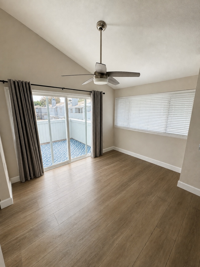 Building Photo - 2+1.5 Ralston Village Condo- Great Community Amenities!